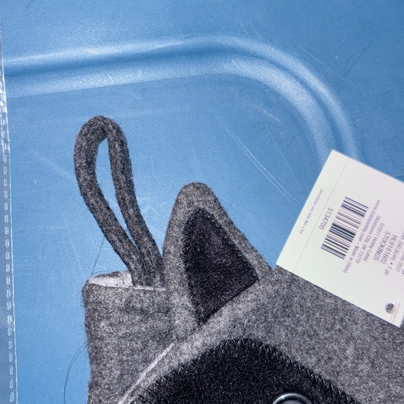 Winter Raccoon Stocking NWT - Picture 5 of 8